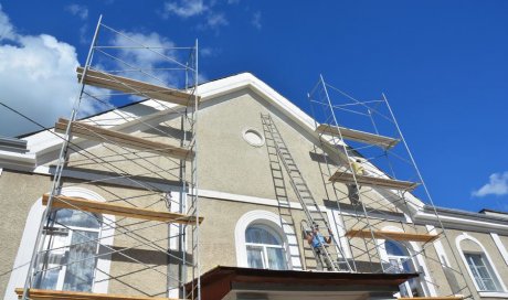 Entreprise de peinture pour la réalisation d’un ravalement de façade d’une maison